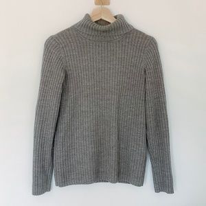 Grey turtleneck